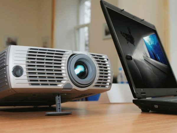 Ошибки при выборе проектора: чего стоит избегать новичкам